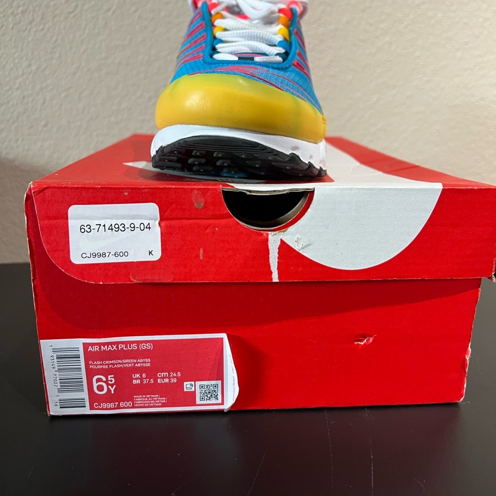 Nike Air Max Plus GS Kids Sneakers - Blue and Yellow